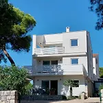 Βίλα Vista - New 2024 ! Ρόβινι